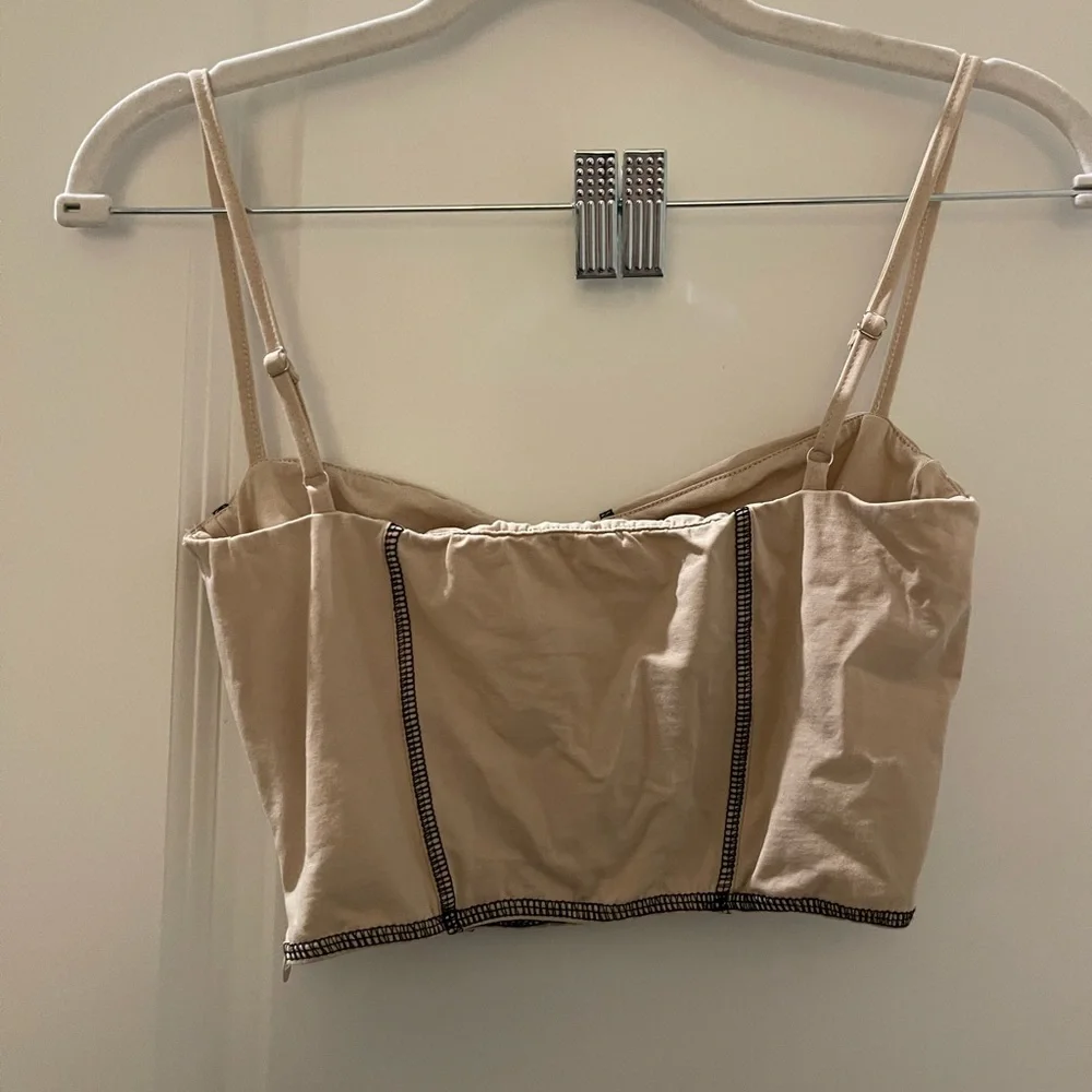 PRINCESS POLLY Crop Top - Picture 2 of 3
